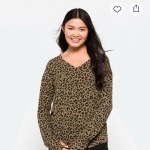 MARKET & SPRUCE- Shelly V-Neck Brushed Knit Top Women's Top